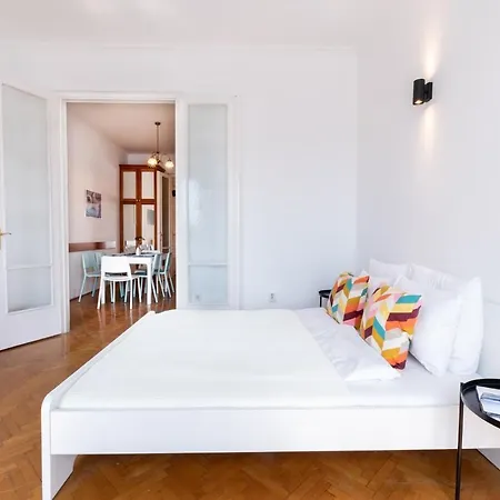 Ultra Central Location, Great Panorama