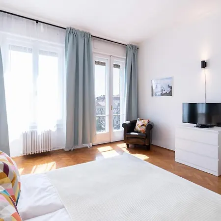 Ultra Central Location, Great Panorama Апартаменты *